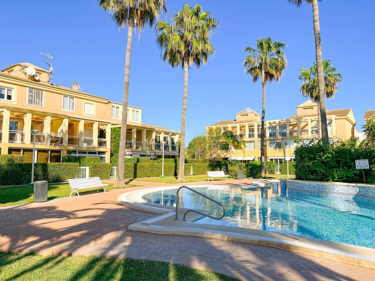 Charming 2-bed In Apartamento Dénia